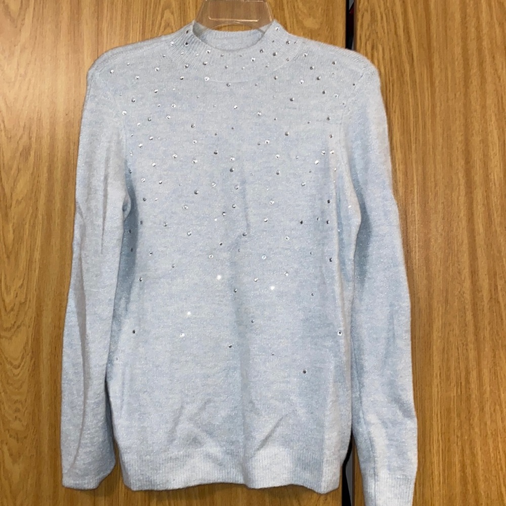 Elle turtleneck like sweater. Diamond style design. Size small